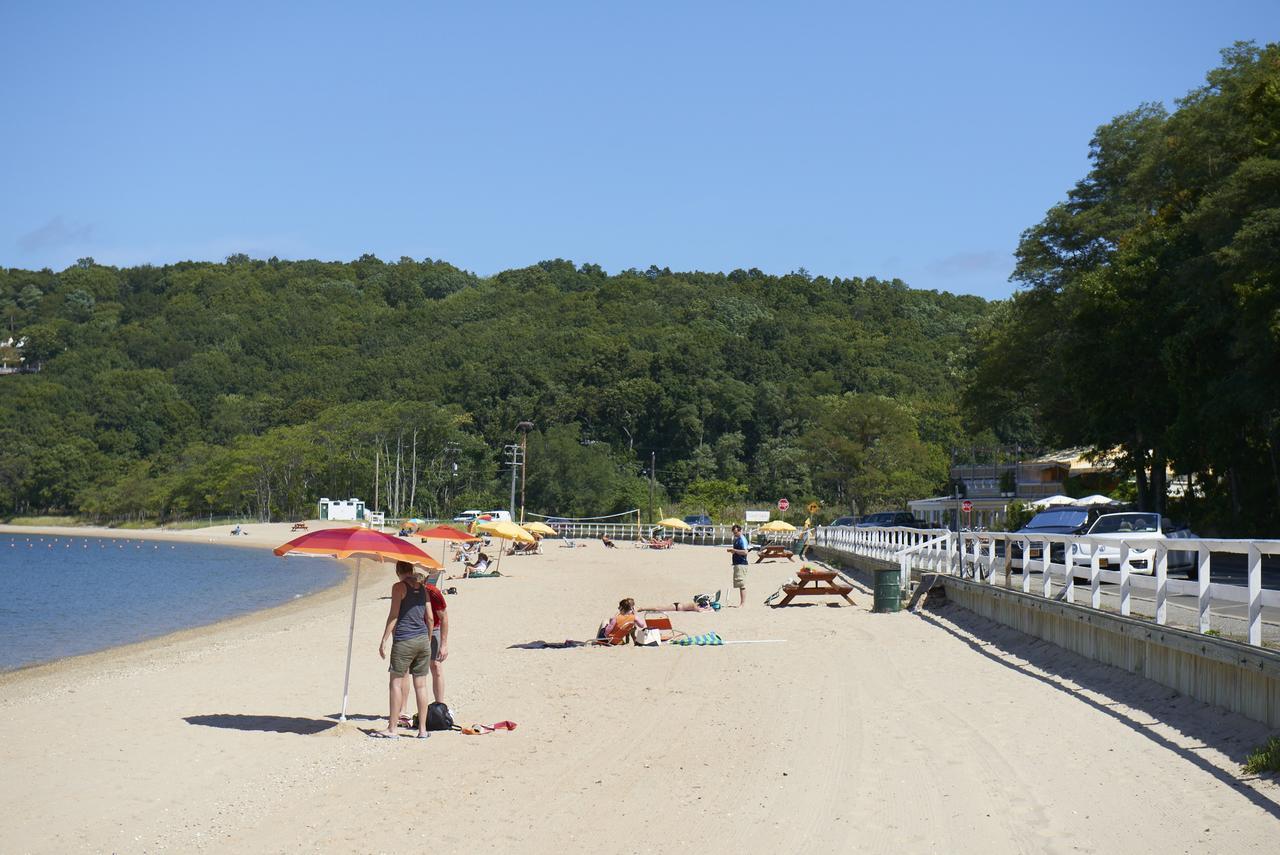 Seven Resort Style Inn Near Beach Shelter Island Heights Екстер'єр фото