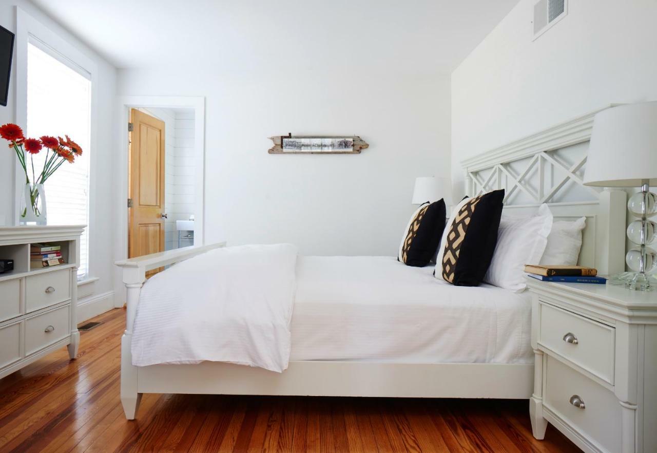 Seven Resort Style Inn Near Beach Shelter Island Heights Екстер'єр фото